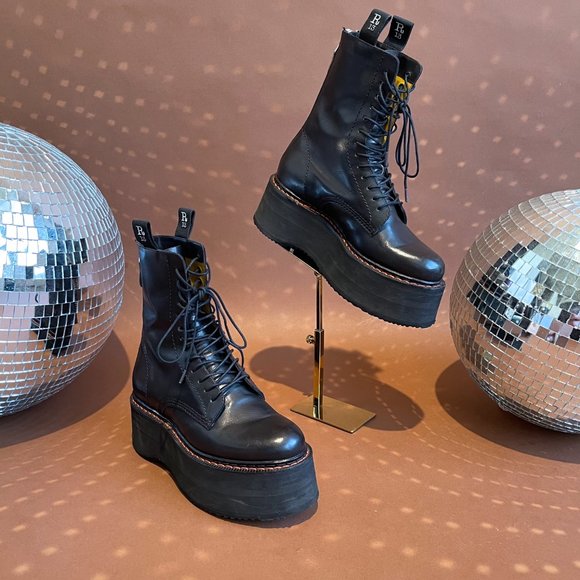 **SOLD***. R13 DOUBLE STACK BOOT BLACK SZ 7 - Picture 3 of 16